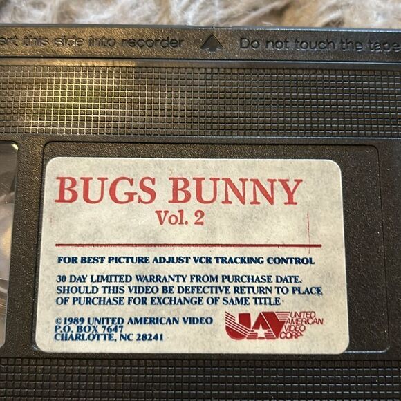 Bugs bunny volume 2 vintage 1989 VCR tape, missing case - Picture 2 of 3